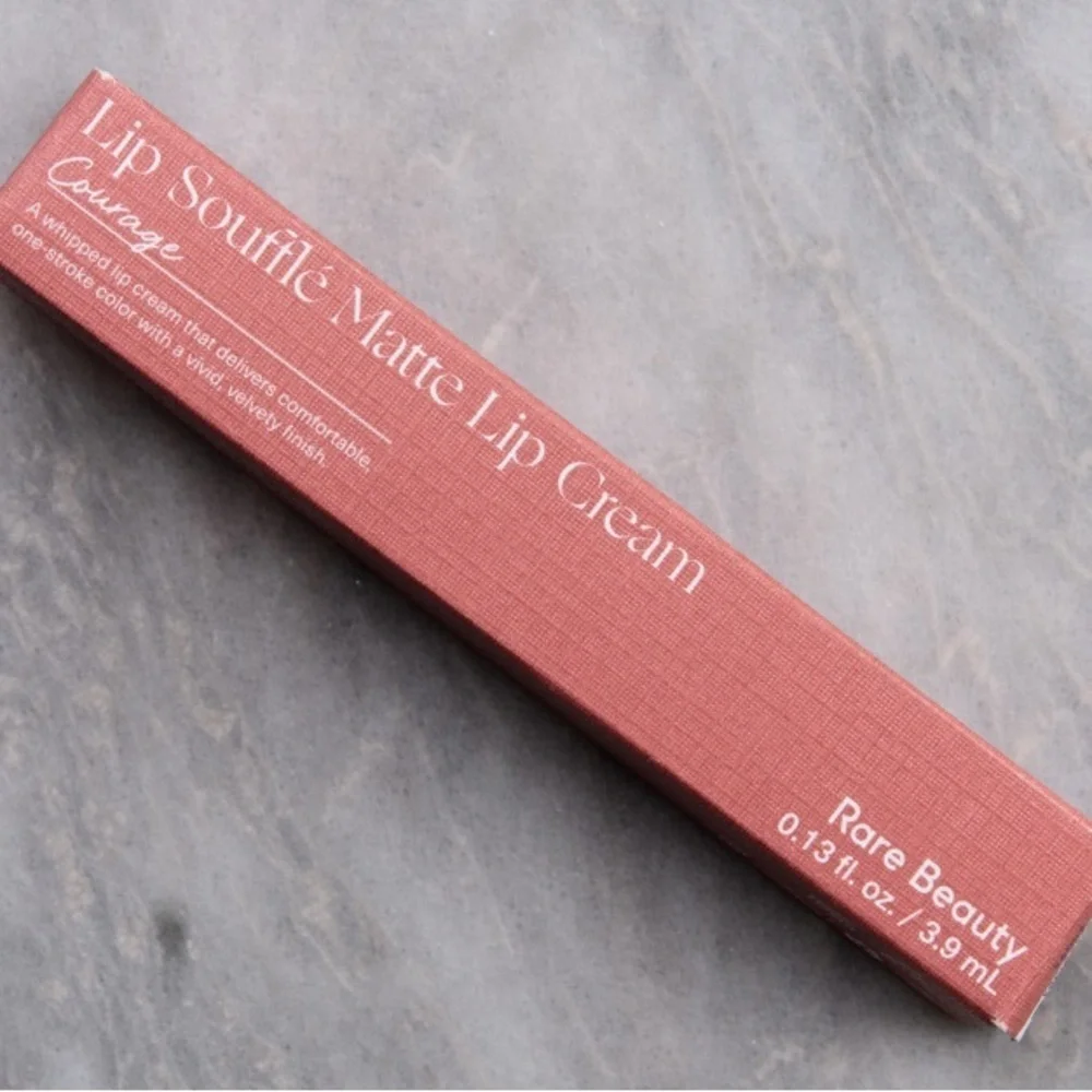RARE BEAUTY LIP SOUFFLE MATTE CREAM LIPSTICK - COURAGE COLOR